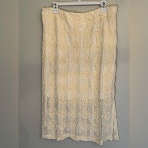Cream crochet/lace skirt Size Xlg